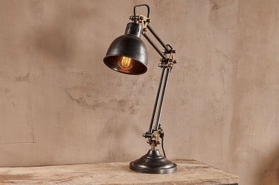 Akono Desk Lamp